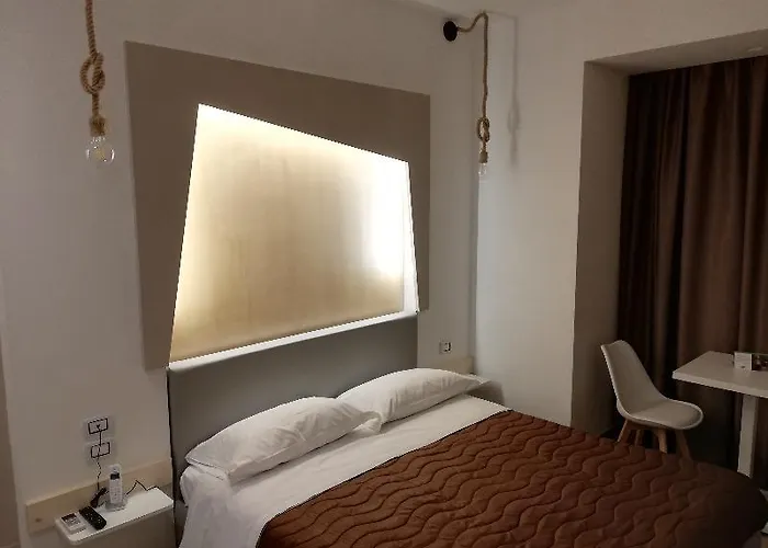 Vittoria Wellness 招待所 4*